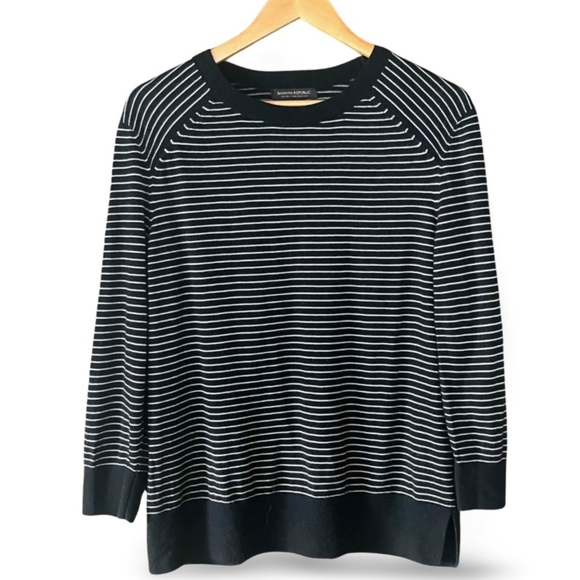 Banana Republic Women's Black and White Striped merino wool Crewneck Sweater - Picture 1 of 4